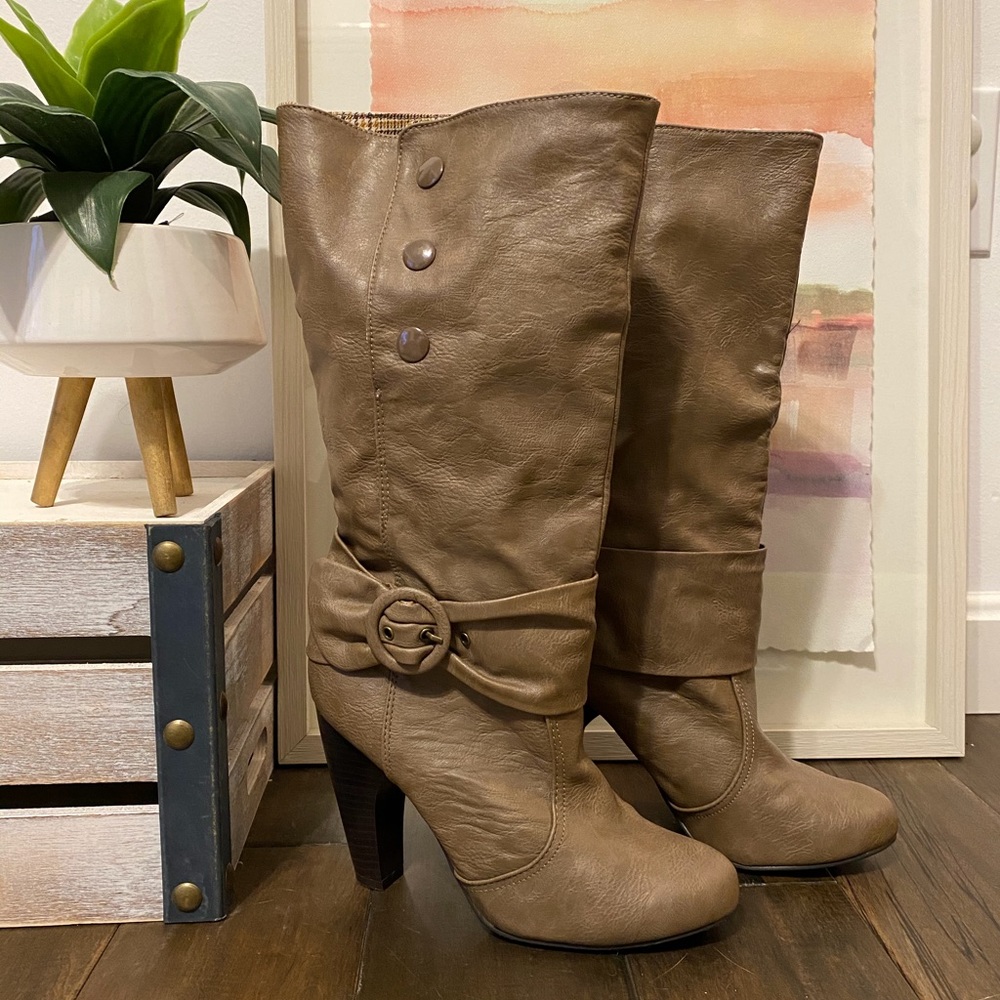 Qupid Boots
